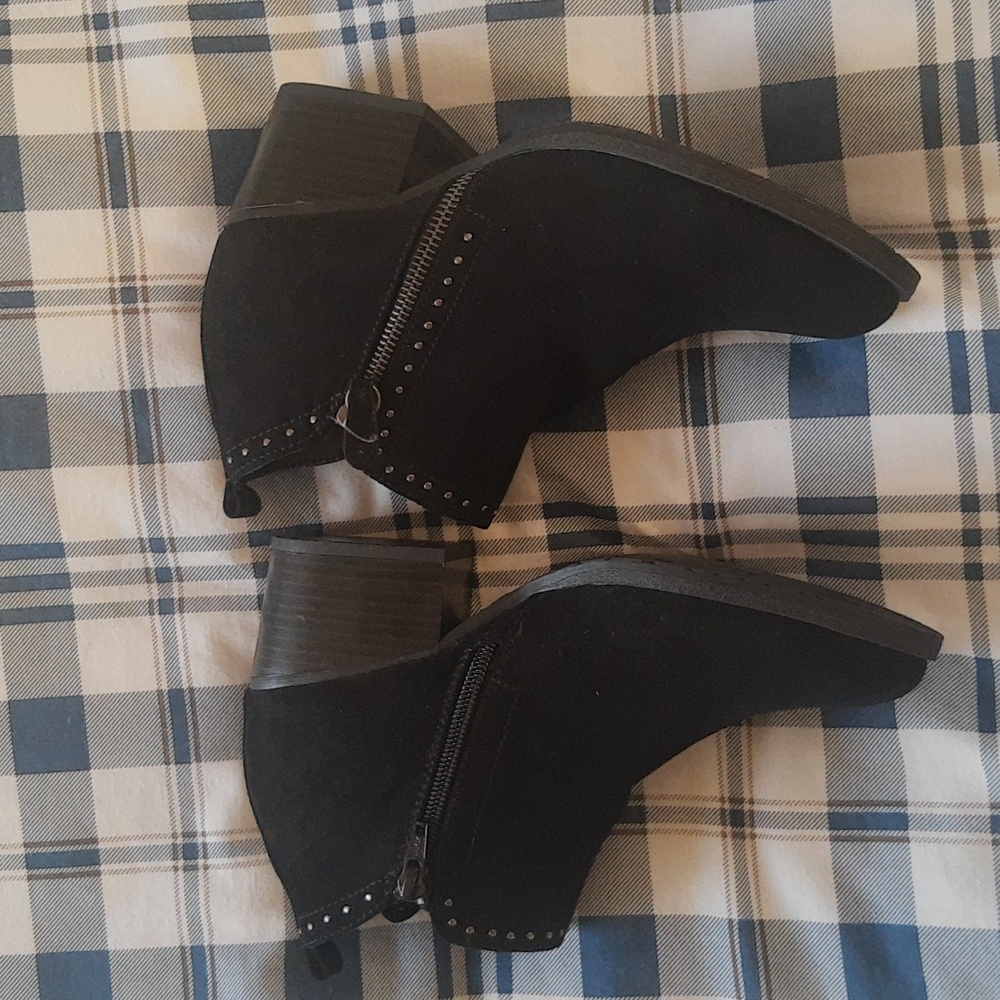 **BRAND NEW** Sonoma/Kohls Studded Ankle Boots